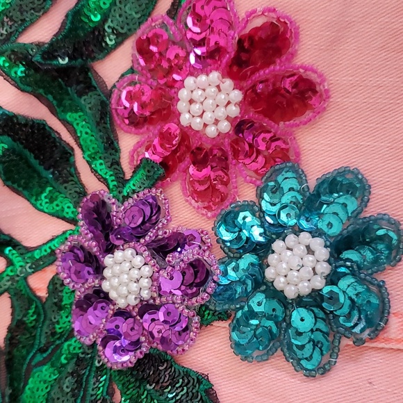 Hamsa Peach Vest - Picture 7 of 7